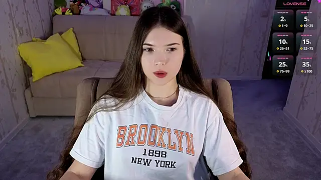 Eva Davie online show from March 2, 2026, 4:14 pm