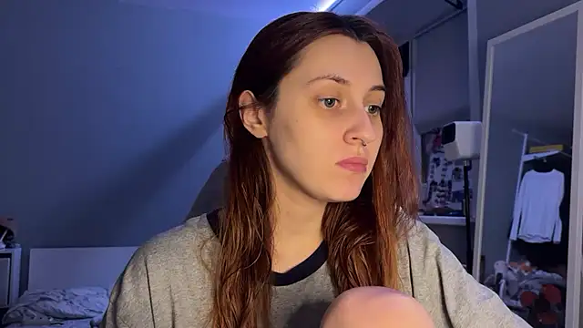 Uniarten online show from November 22, 2025, 6:07 pm