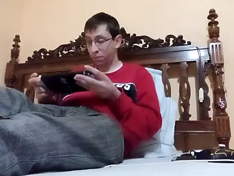 White rabbit  online show from January 26, 2025, 3:25 pm