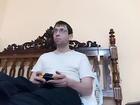 White rabbit  online show from February 7, 2025, 2:58 pm