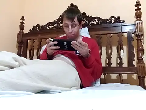 White rabbit  online show from March 8, 2025, 11:39 pm