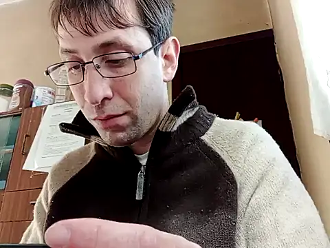 White rabbit  online show from February 5, 2025, 10:51 am