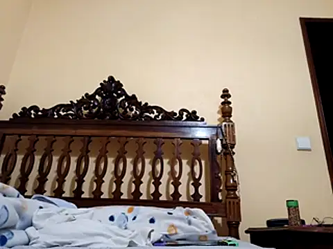 White rabbit  online show from January 5, 2026, 5:49 pm