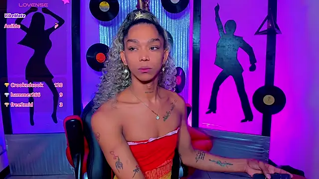 nickyminach  online show from February 14, 2026, 3:07 am