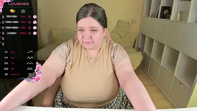 PlumPie online show from October 15, 2025, 11:29 am