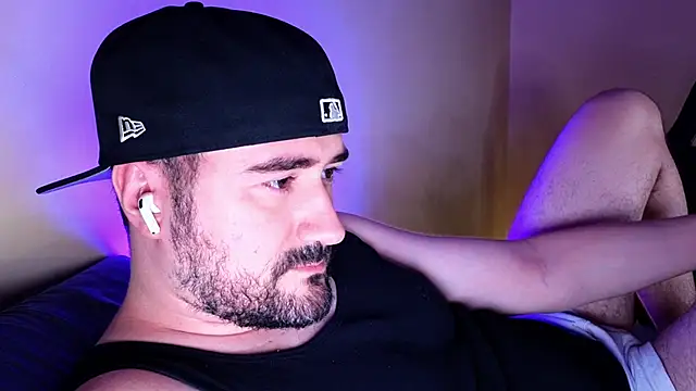 DominantTheo online show from February 28, 2025, 2:31 am