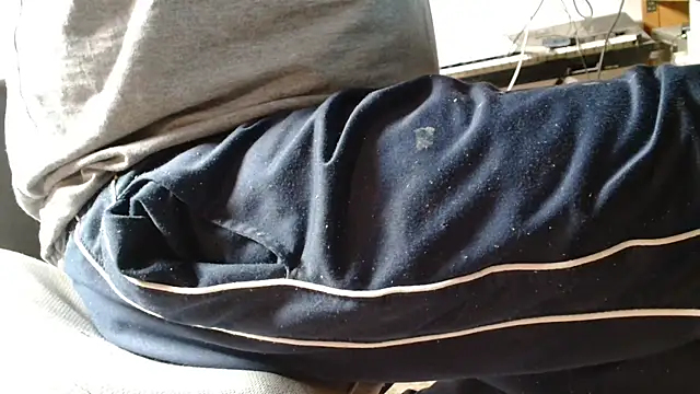 Snapshot of blow2gold chatting on October 15, 2025, 8:11 am blow2gold online show from October 15, 2025, 8:11 am