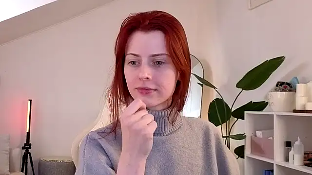 doll lesli online show from December 19, 2025, 9:22 am