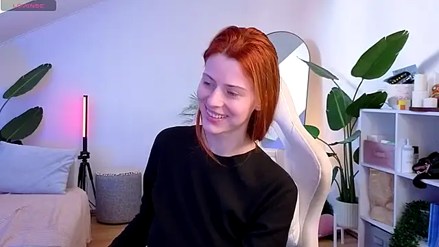 doll lesli online show from November 9, 2025, 8:40 am