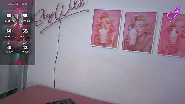 Adele LatinLady online show from January 8, 2026, 8:26 pm