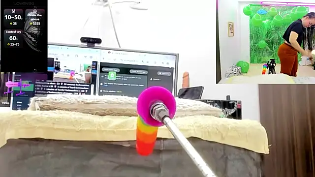 Paulina Davis  online show from March 25, 2026, 10:08 pm