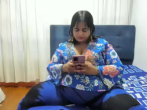 SusanaEshwar online show from November 24, 2025, 10:43 pm