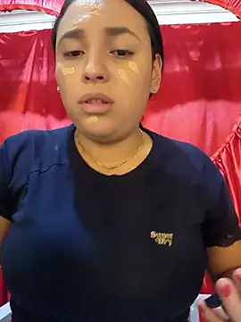 Snapshot of LizzRouse chatting on February 5, 2026, 11:39 am LizzRouse online show from February 5, 2026, 11:39 am