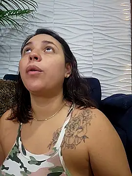 Snapshot of LizzRouse chatting on February 28, 2026, 12:38 pm LizzRouse online show from February 28, 2026, 12:38 pm