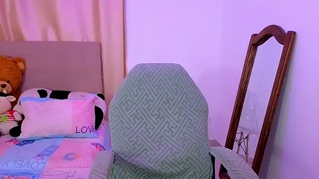  elenna online show from February 19, 2026, 6:16 pm