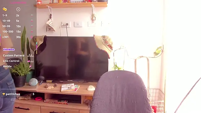 linda giggle online show from December 17, 2025, 2:22 pm