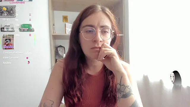 Snapshot of linda_giggle chatting on July 9, 2026, 3:33 pm linda giggle online show from July 9, 2026, 3:33 pm