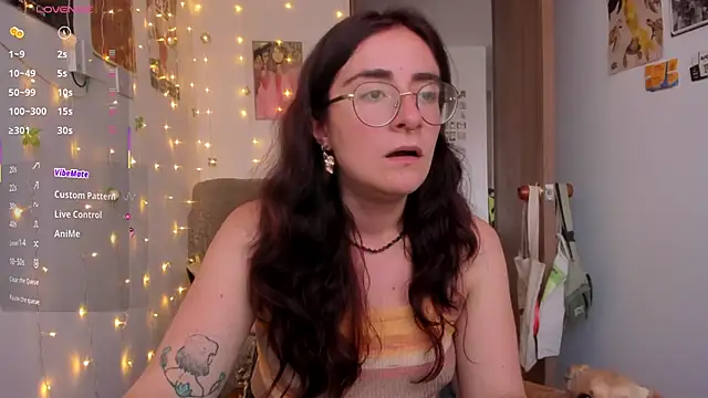 linda giggle online show from November 5, 2025, 10:02 pm