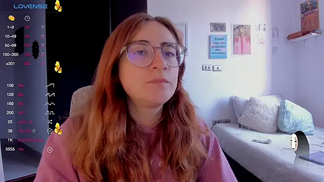 Snapshot of linda_giggle chatting on January 22, 2025, 1:42 pm linda giggle online show from January 22, 2025, 1:42 pm