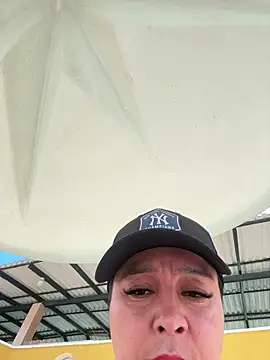  kathaLopez  online show from April 22, 2026, 4:58 pm