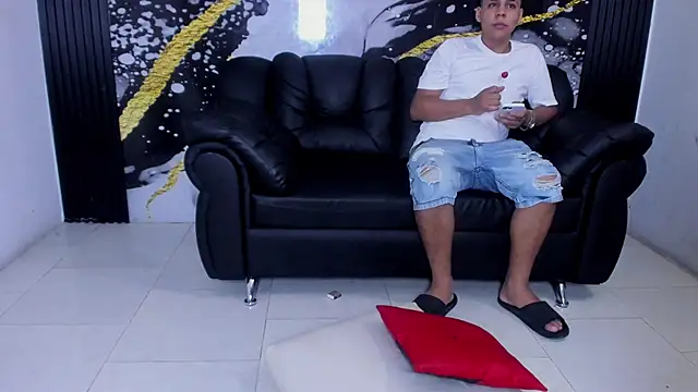 self love46 online show from November 4, 2025, 10:46 pm