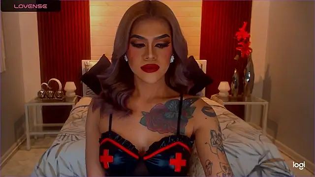 StellaStrong30 online show from February 25, 2026, 9:47 pm