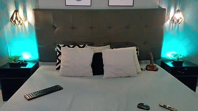 Snapshot of Madisonsmiith chatting on December 18, 2025, 6:12 pm Madisonsmiith online show from December 18, 2025, 6:12 pm