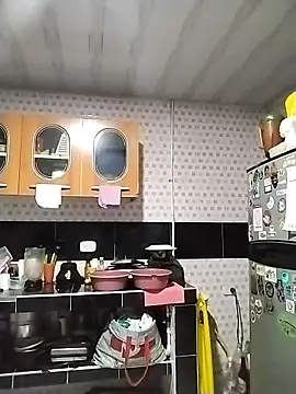 Snapshot of Weedsex_couple chatting on March 22, 2025, 1:22 am Weedsex couple online show from March 22, 2025, 1:22 am