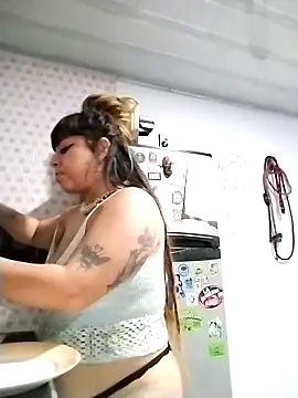 Snapshot of Weedsex_couple chatting on March 2, 2025, 3:45 am Weedsex couple online show from March 2, 2025, 3:45 am