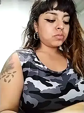 Snapshot of Weedsex_couple chatting on December 28, 2024, 11:48 pm Weedsex couple online show from December 28, 2024, 11:48 pm