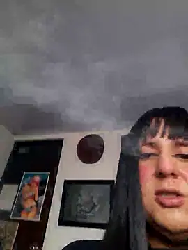 Snapshot of cosmicwind chatting on May 10, 2026, 3:47 pm cosmicwind online show from May 10, 2026, 3:47 pm