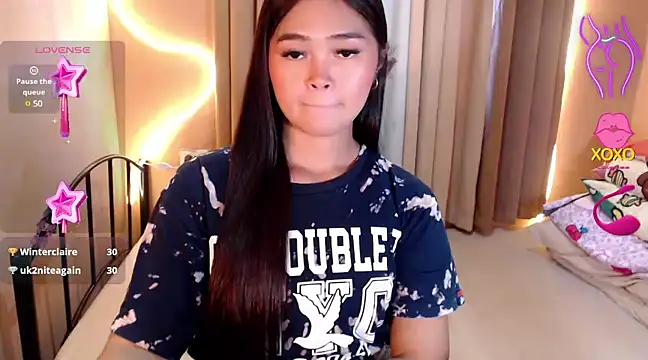 Snapshot of Itsme_claire chatting on March 14, 2025, 11:53 pm Itsme claire online show from March 14, 2025, 11:53 pm