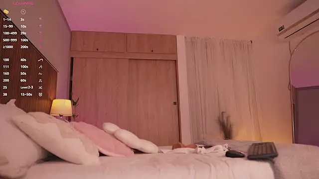 Snapshot of tatikiss_ chatting on February 7, 2026, 11:51 am tatikiss online show from February 7, 2026, 11:51 am