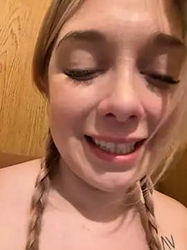 CherryAuroraa online show from December 29, 2024, 10:47 pm