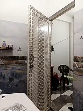 Snapshot of HorriblePastry chatting on February 19, 2026, 5:32 pm HorriblePastry online show from February 19, 2026, 5:32 pm