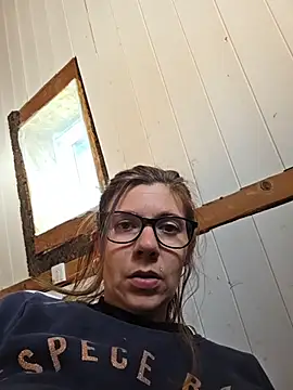 Lina lou4 online show from April 5, 2026, 11:50 am