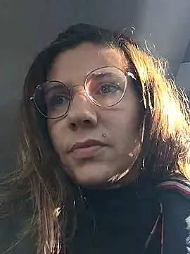 Lina lou4 online show from March 22, 2025, 2:58 pm