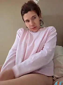 Lina lou4 online show from October 4, 2025, 3:46 pm