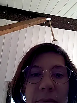 Lina lou4 online show from March 18, 2025, 12:17 pm