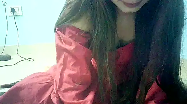 lovelydesi21 online show from January 26, 2025, 1:36 pm