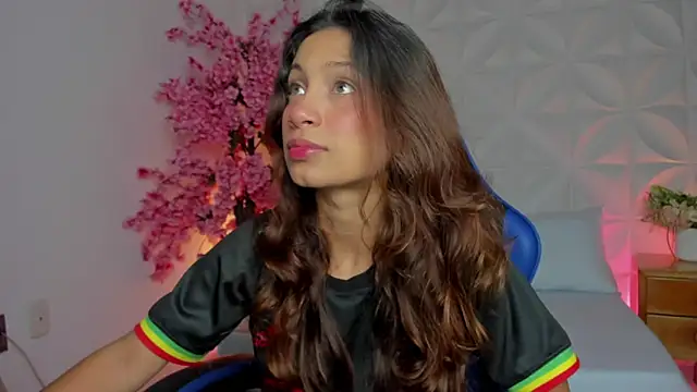 cora 22 online show from April 8, 2026, 12:50 pm