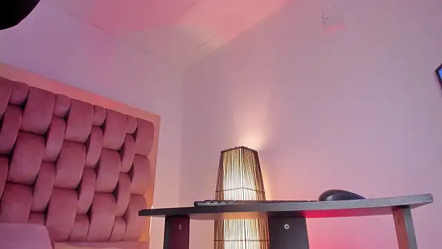 Snapshot of swt_kahia chatting on November 28, 2025, 1:28 am swt kahia online show from November 28, 2025, 1:28 am