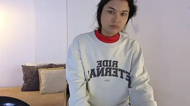 sexychanell 18 online show from December 15, 2025, 1:39 pm