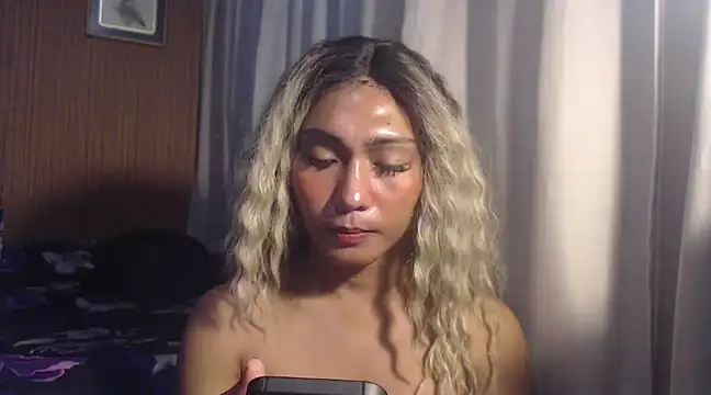 Snapshot of Topangel69 chatting on February 5, 2025, 3:20 pm Topangel69 online show from February 5, 2025, 3:20 pm