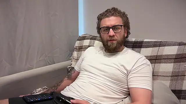 Snapshot of Bear_bear_ chatting on July 30, 2026, 9:19 am Bear bear online show from July 30, 2026, 9:19 am