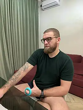 Bear bear  online show from March 12, 2025, 4:19 am