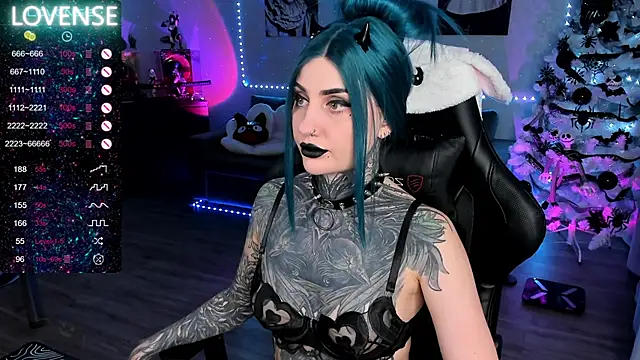 Snapshot of RachelQueen_ chatting on January 19, 2025, 6:31 am RachelQueen  online show from January 19, 2025, 6:31 am