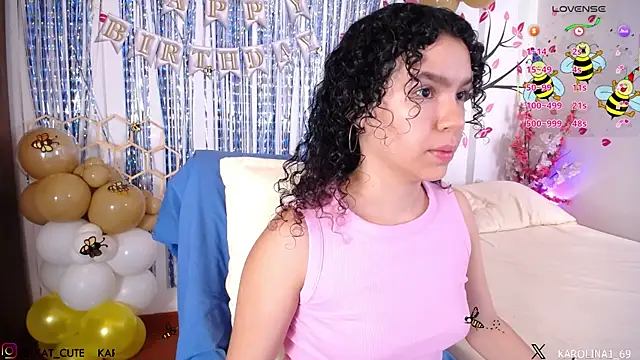 Karolina 1 online show from April 6, 2026, 1:56 pm