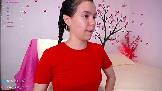 Snapshot of Karolina_1 chatting on February 11, 2025, 7:38 pm Karolina 1 online show from February 11, 2025, 7:38 pm