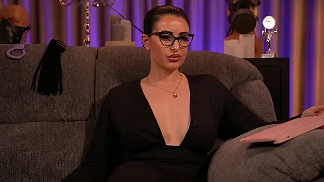 kelly kent online show from March 4, 2025, 3:22 am